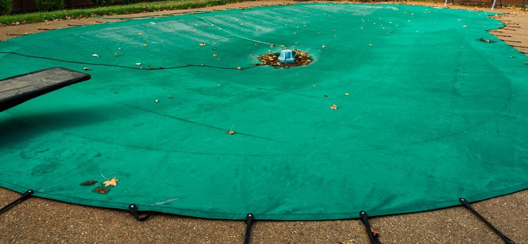 Hivernage de piscine en Gironde : les 4 erreurs à éviter